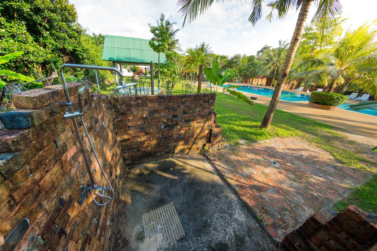 Raks Thai Resort Ao Nang Exteriör bild