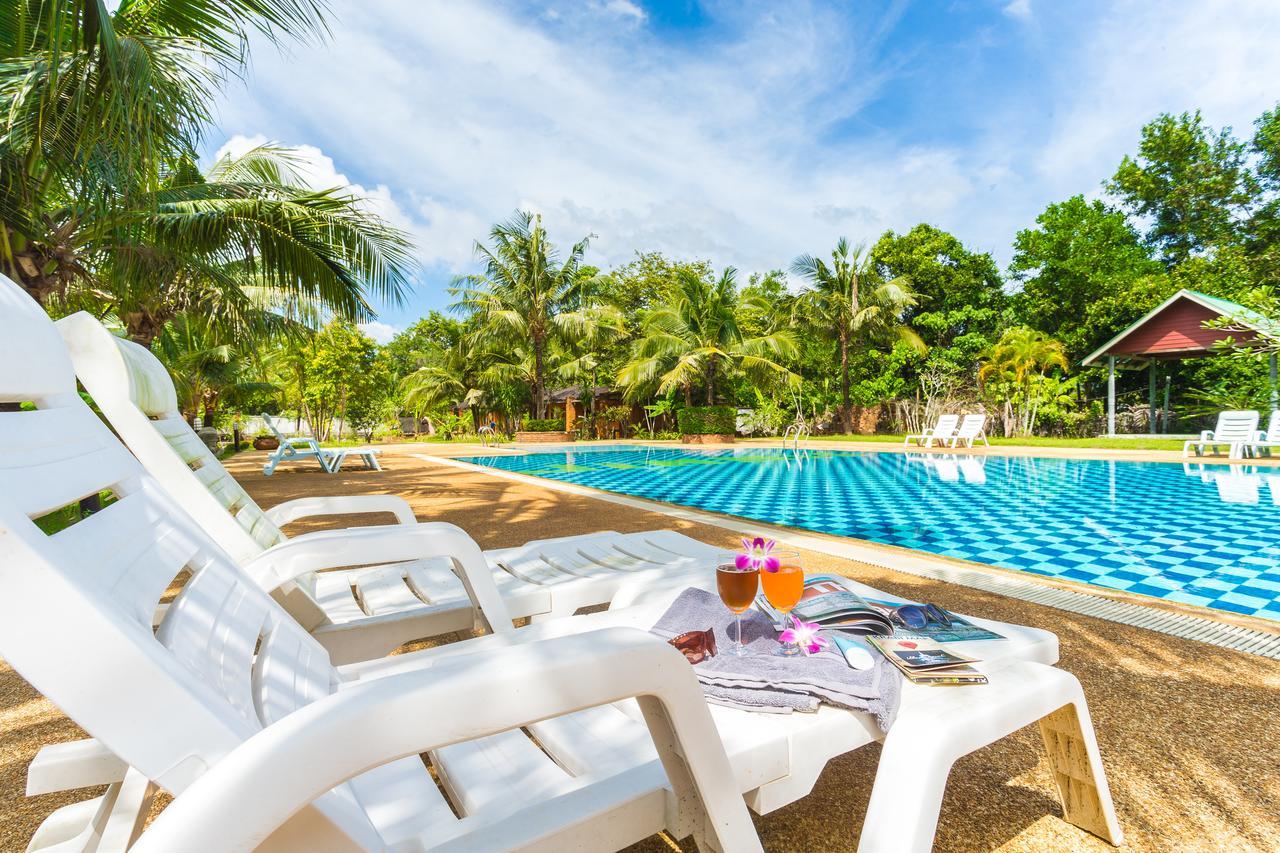 Raks Thai Resort Ao Nang Exteriör bild