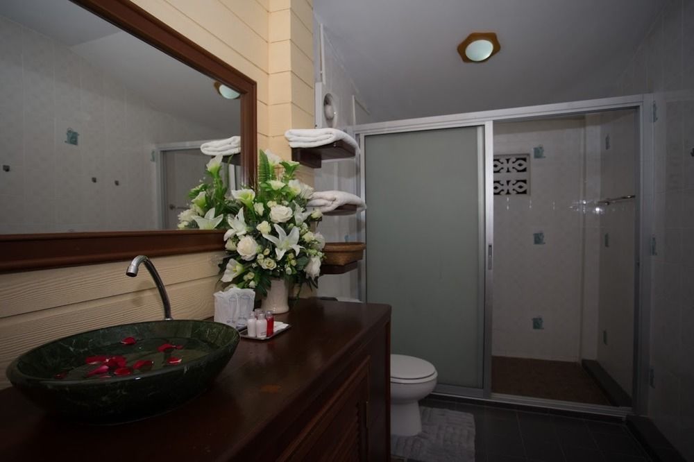 Raks Thai Resort Ao Nang Exteriör bild