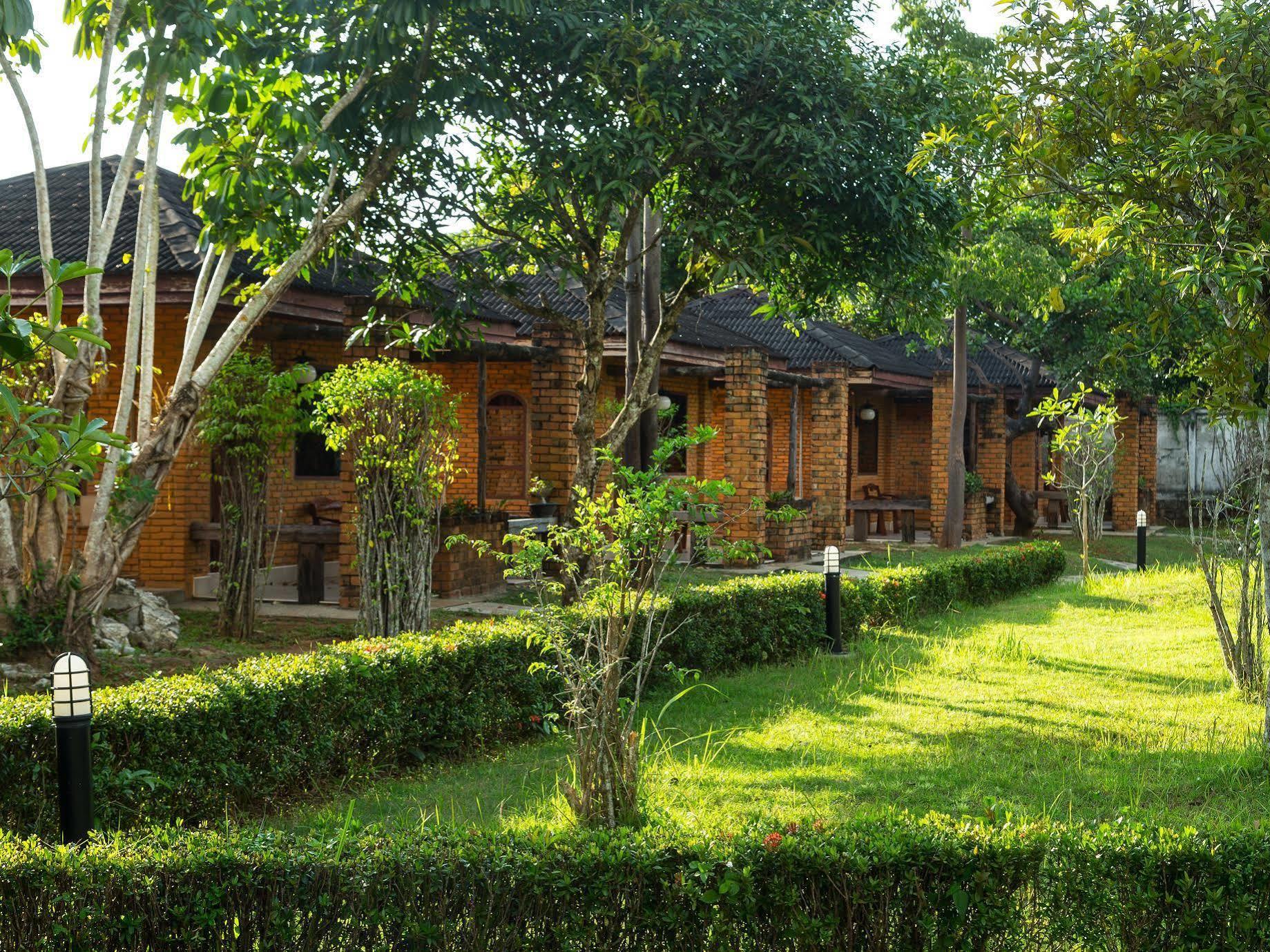 Raks Thai Resort Ao Nang Exteriör bild